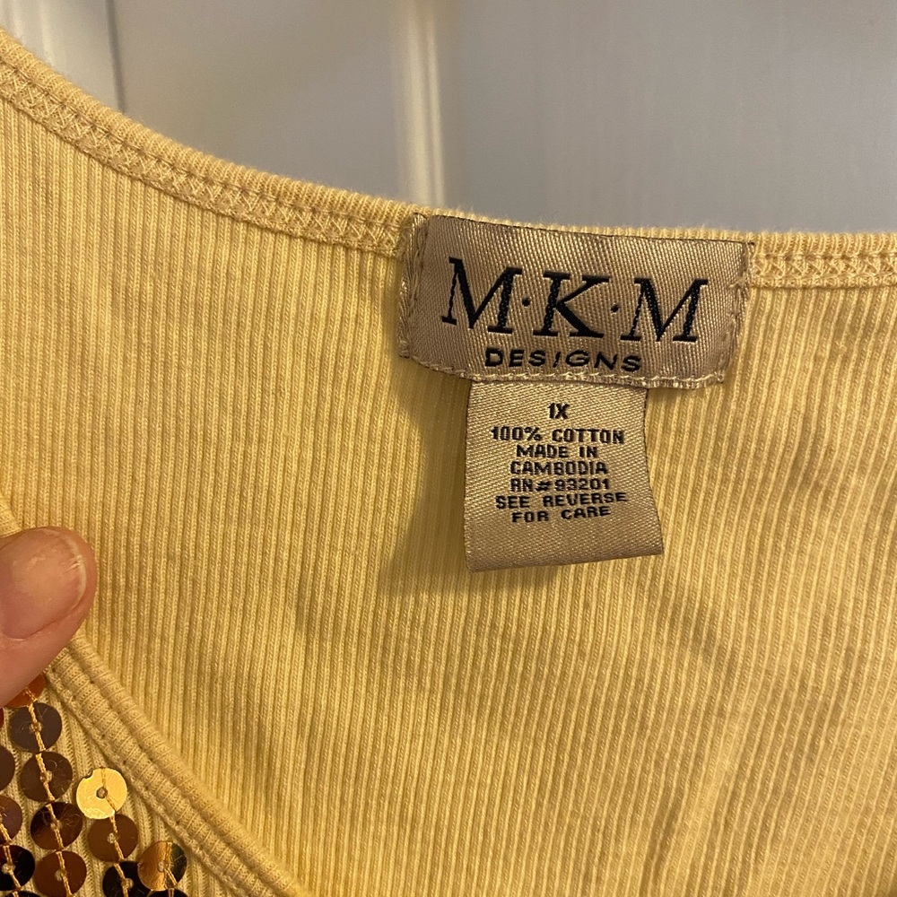 Gold sequin tank - Picture 2 of 3